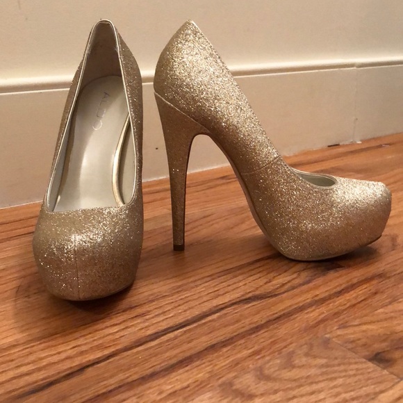 Aldo Gold Glitter Pumps - NEVER WORN - Picture 4 of 5